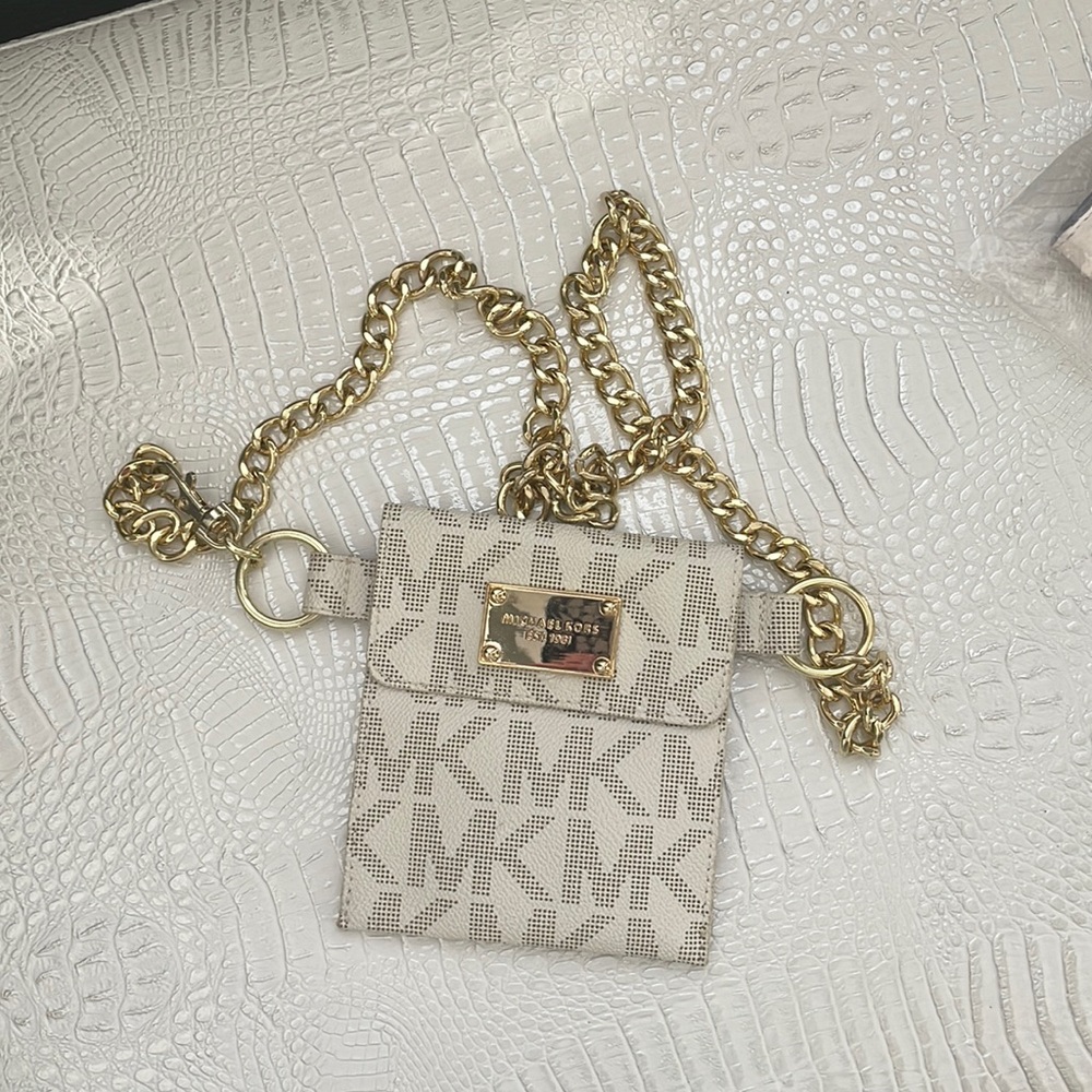 Authentic Micheal Kors purse